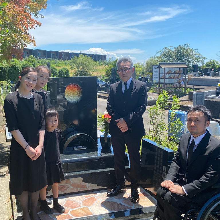 静岡県御殿場市 デザイン墓石 イヤシーノニワ