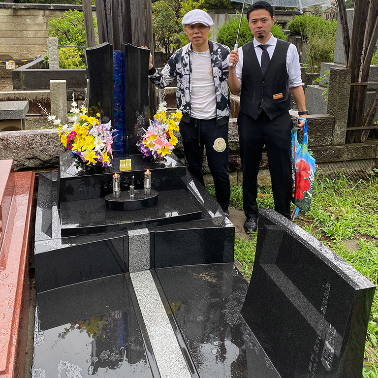 東京都台東区 デザイン墓石 タンザナイト