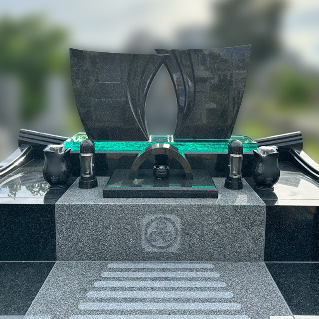 愛知県名古屋市のガラスデザイン墓施工例（インド産M1-H）