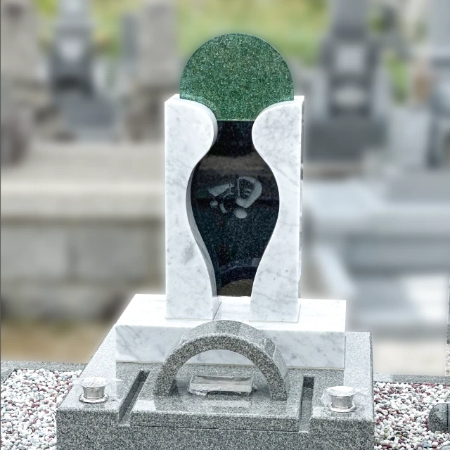 愛知県豊田市のガラスデザイン墓施工例