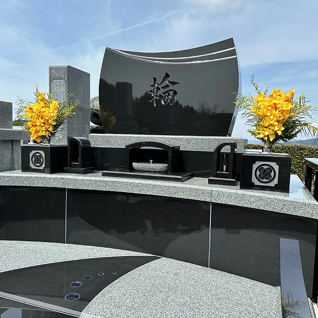 大阪府豊能郡のデザイン墓施工例（インド産クンナム）